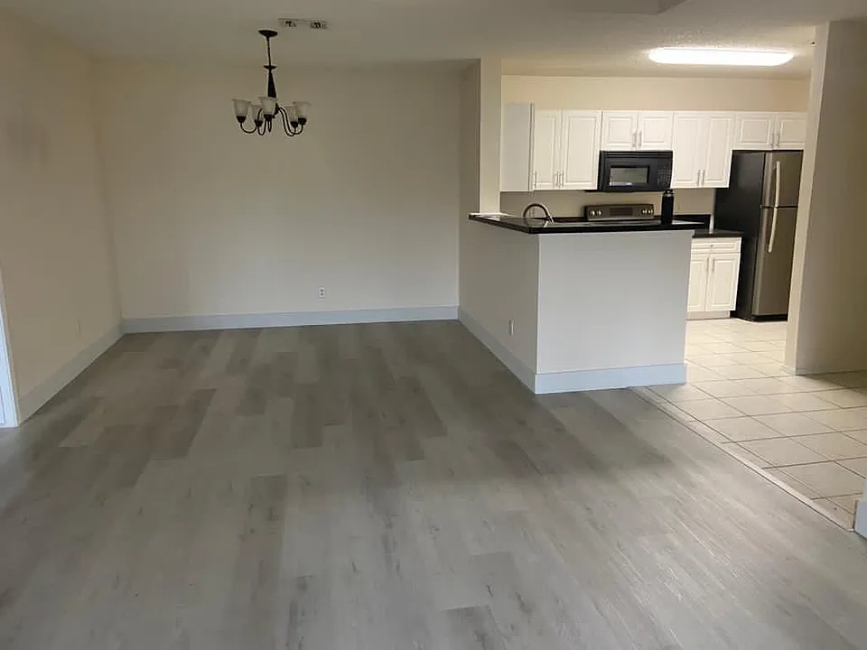 11245 W Atlantic Blvd #305