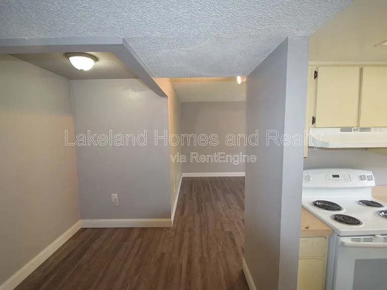 1005 S New York Ave #4 — Photo 8