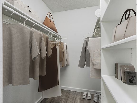4th image of 15210 Sherman Way APT 65