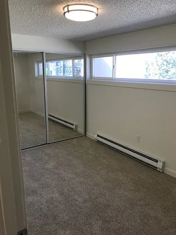 Effortless Living Near the Alaska Junction The Webster Apartments — Photo 22