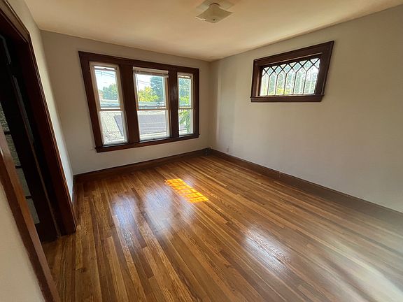 5th image of 51 Seaverns Ave APT 3L
