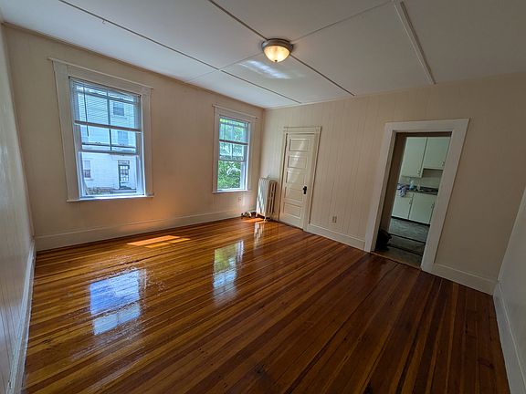 5th image of 148 Main St #4