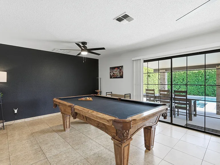 8021 E Oak St — Photo 16