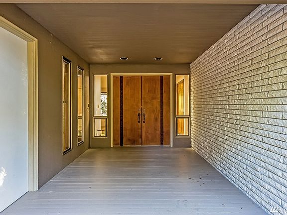 2nd image of 4544 91st Ave SE