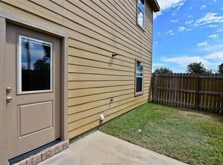 6924 Appomattox Dr, College Station, TX 77845