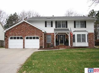 1101 Twin Ridge Rd, Lincoln, NE 68510