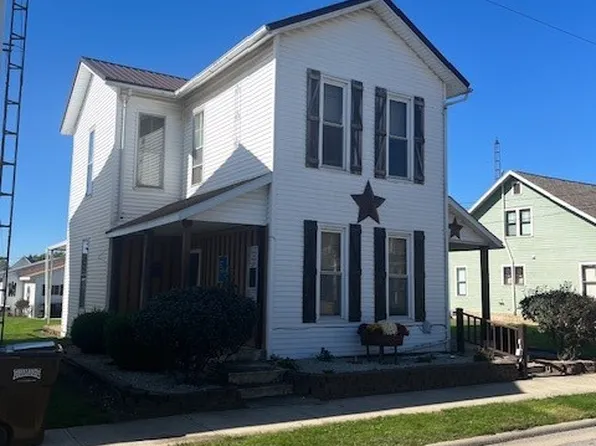 136 N Main St, New Madison, OH 45346