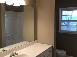 140 Terry Ave, Fayetteville, TN 37334