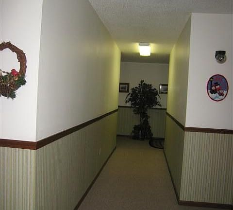 3rd image of 816 S Park Ave