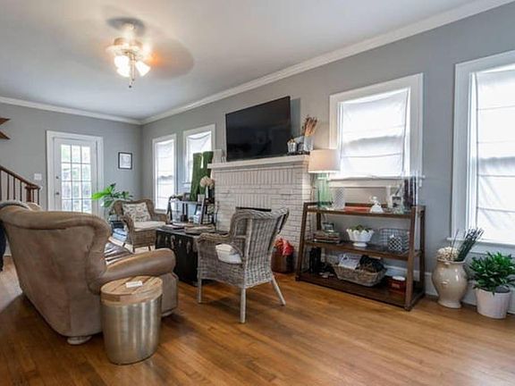 Living from Entry way