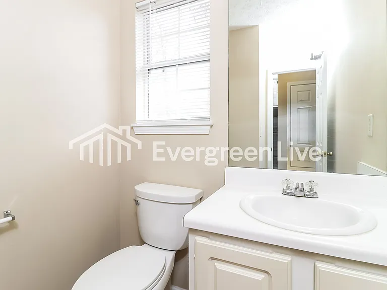 520 Ashland Manor Dr — Photo 11