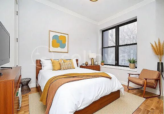 5th image of 249 Jefferson St APT 2B