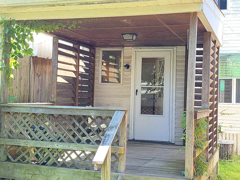 214 Wright St — Photo 14