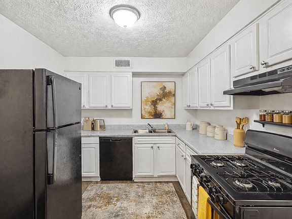 4th image of 501 Roberts Dr APT 181