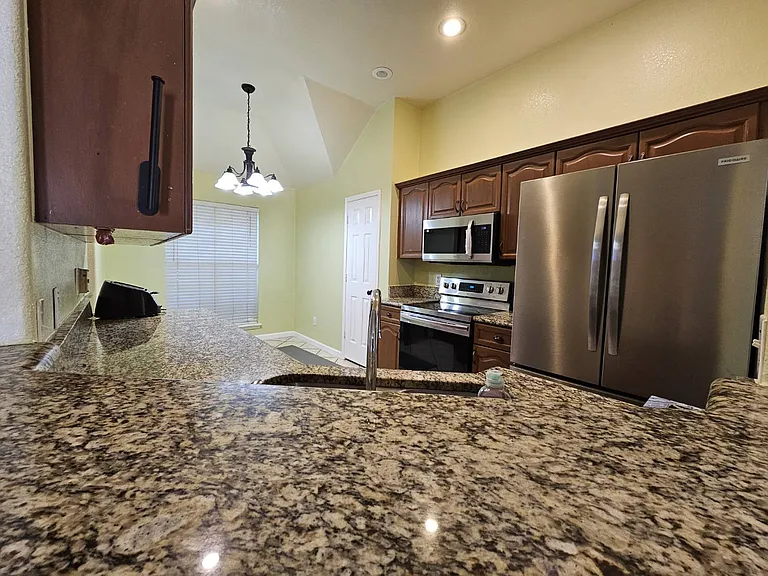 7621 Lancelot Rd — Photo 6