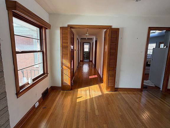2nd image of 2607 Wildwood Dr