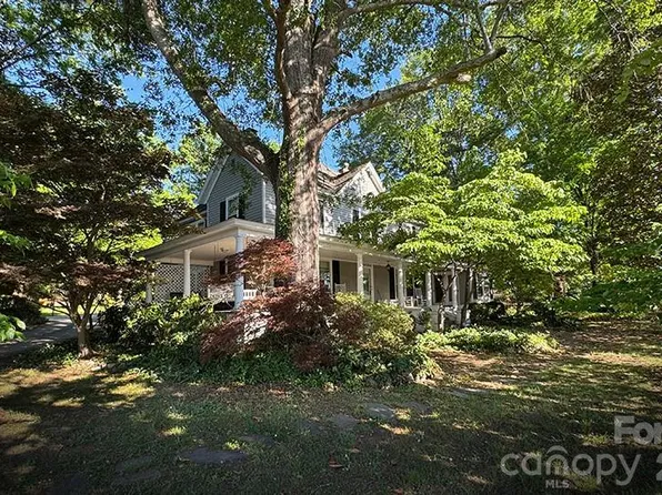 842 N Aspen St, Lincolnton, NC 28092
