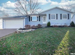 723 W 58th St, Davenport, IA 52806