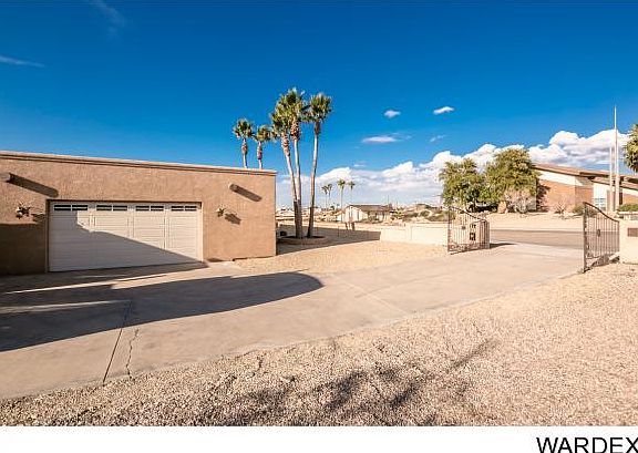 4th image of 505 Acoma Blvd N