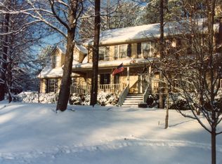 104 Lakeside Dr, Peachtree City, GA 30269