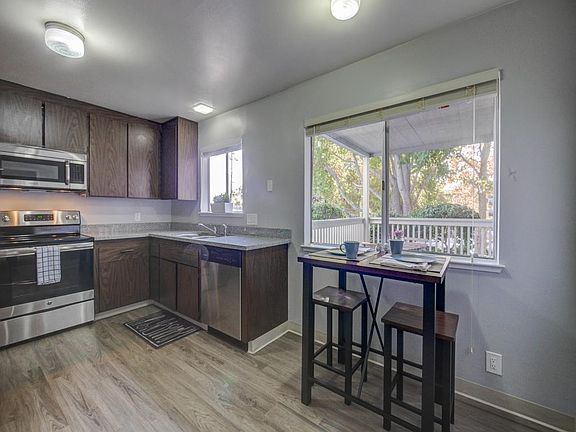 5th image of 112 Canfield Ave