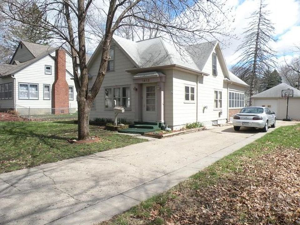 1st image of 1412 Douglas Ave