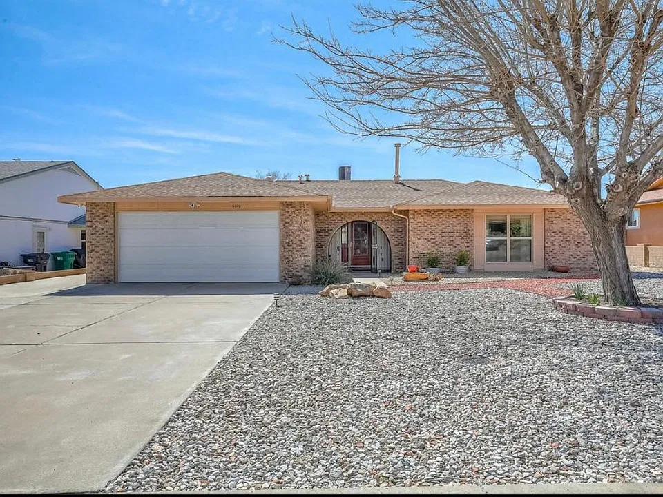 6070 Jack Rabbit Rd NE
