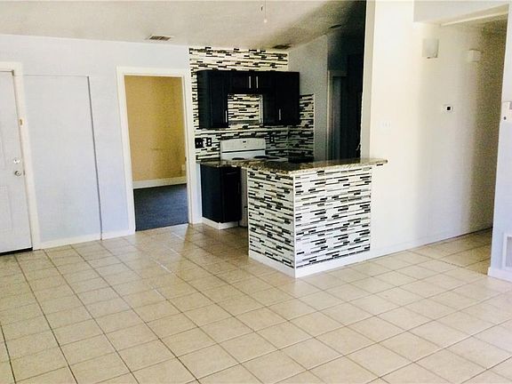 4th image of 1547 Butterfield Dr