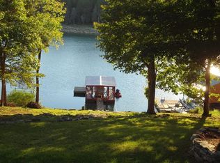 204 Bow Point Cir, La Follette, TN 37766