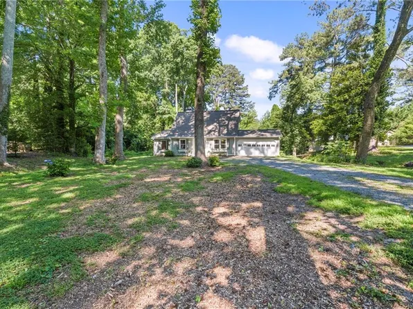2545 Jewell Dr, Marietta, GA 30066