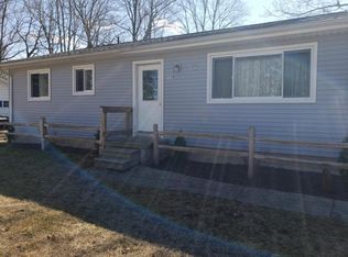 129 Sunset Dr, Tawas City, MI 48763