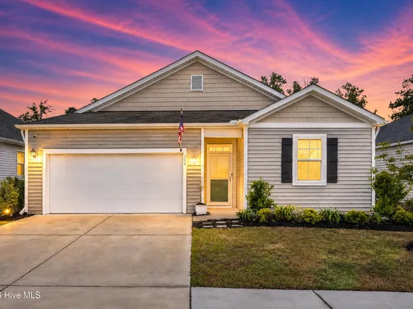 208 Airlie Vista Lane, Surf City, NC 28445