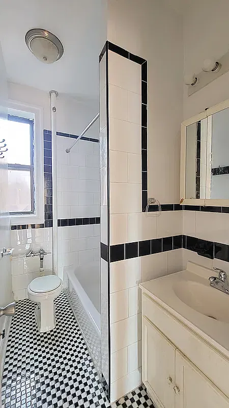 285 East 91st Street — Photo 4