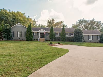 101 Cheek Rd, Nashville, TN, 37205