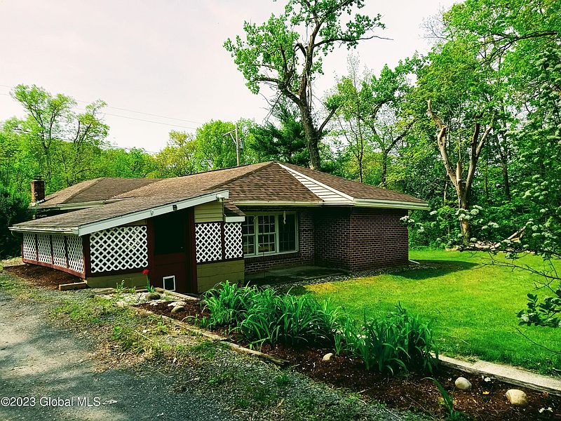 4th image of 440 Hays Road