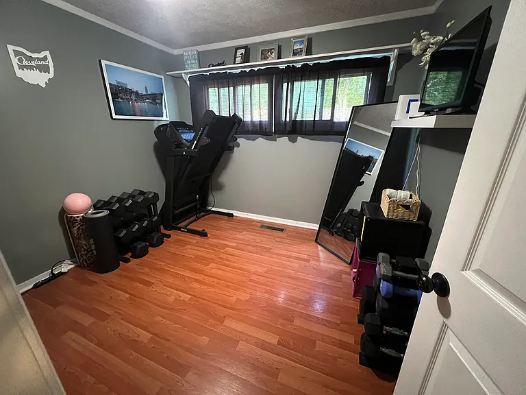 428 Lynn Dr — Photo 11