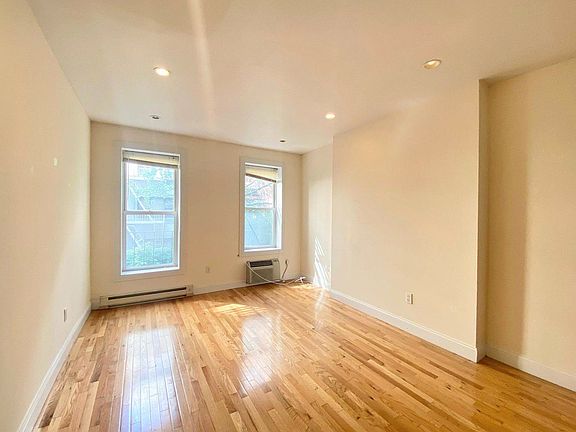 2nd image of 421 W 56th St #3Y