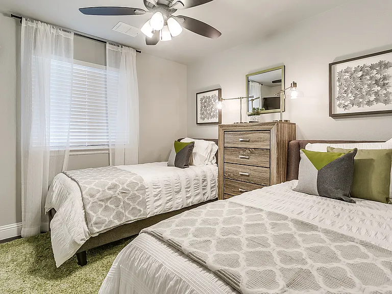3813 Huntington Dr — Photo 19