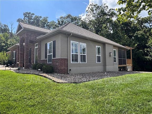 4th image of 13 Parkridge Dr