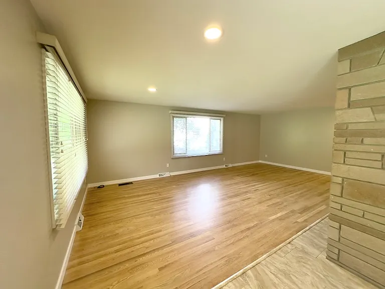 2840 W Weile Ave — Photo 20