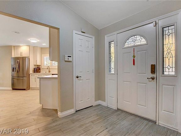 5th image of 4413 Denia Cir