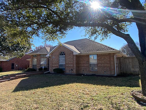 2nd image of 903 Breckenridge Dr