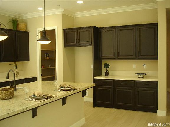 4th image of 8195 Streng Ave