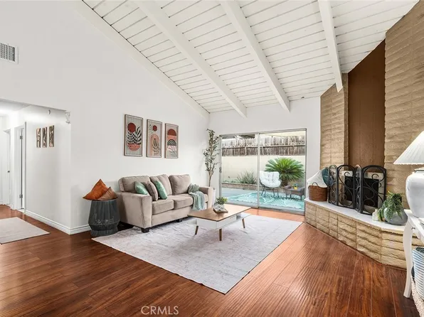 2011 W Katella Ave Unit 11, Anaheim, CA 92804
