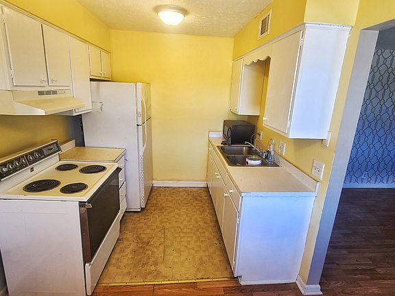2nd image of 1519 Steadmantown Ln APT 1