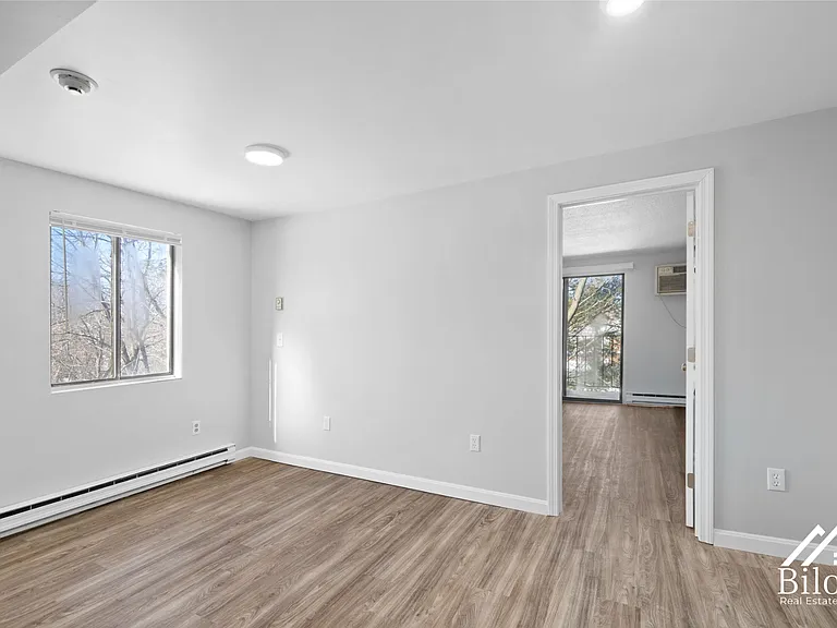 242 Waterman Avenue — Photo 25
