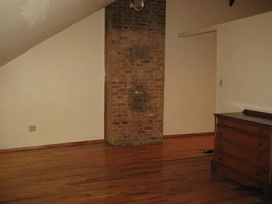 Rented by MCR Realty | media 33