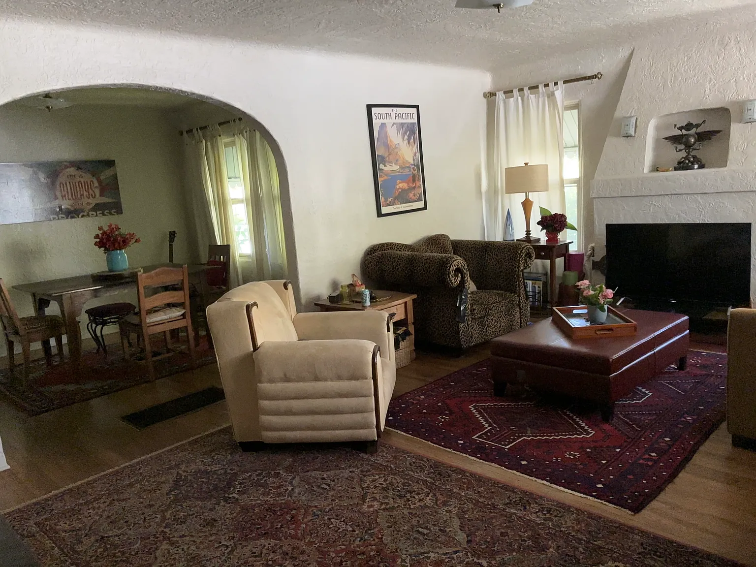 3 bed, 4000 sqft, $1,600 — Photo 2
