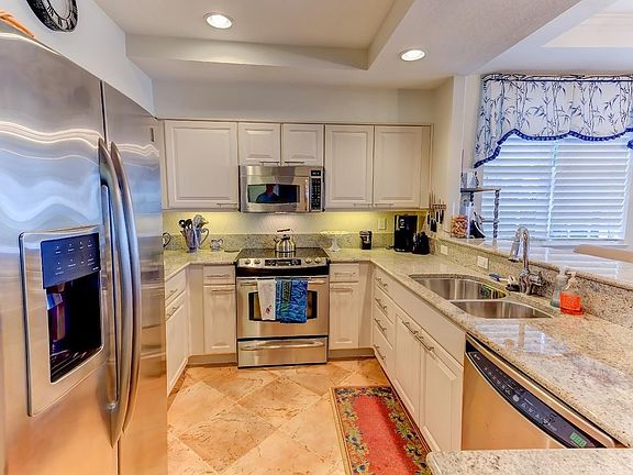 3rd image of 3726 NE Indian River Drive #205