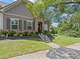 106 Groves Park Blvd E, Oak Ridge, TN 37830